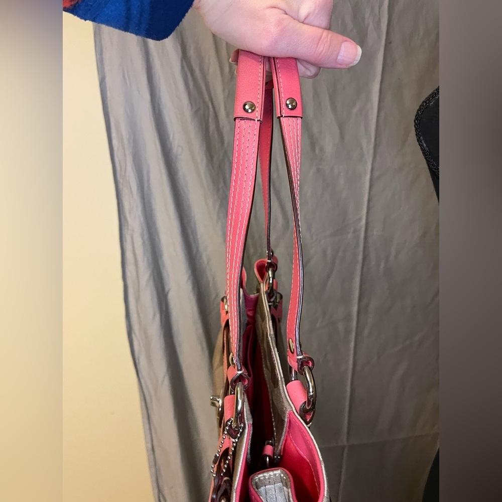 EUC Coach Carly Y2K 2008 Beige and Coral Shoulder Bag - Picture 15 of 16